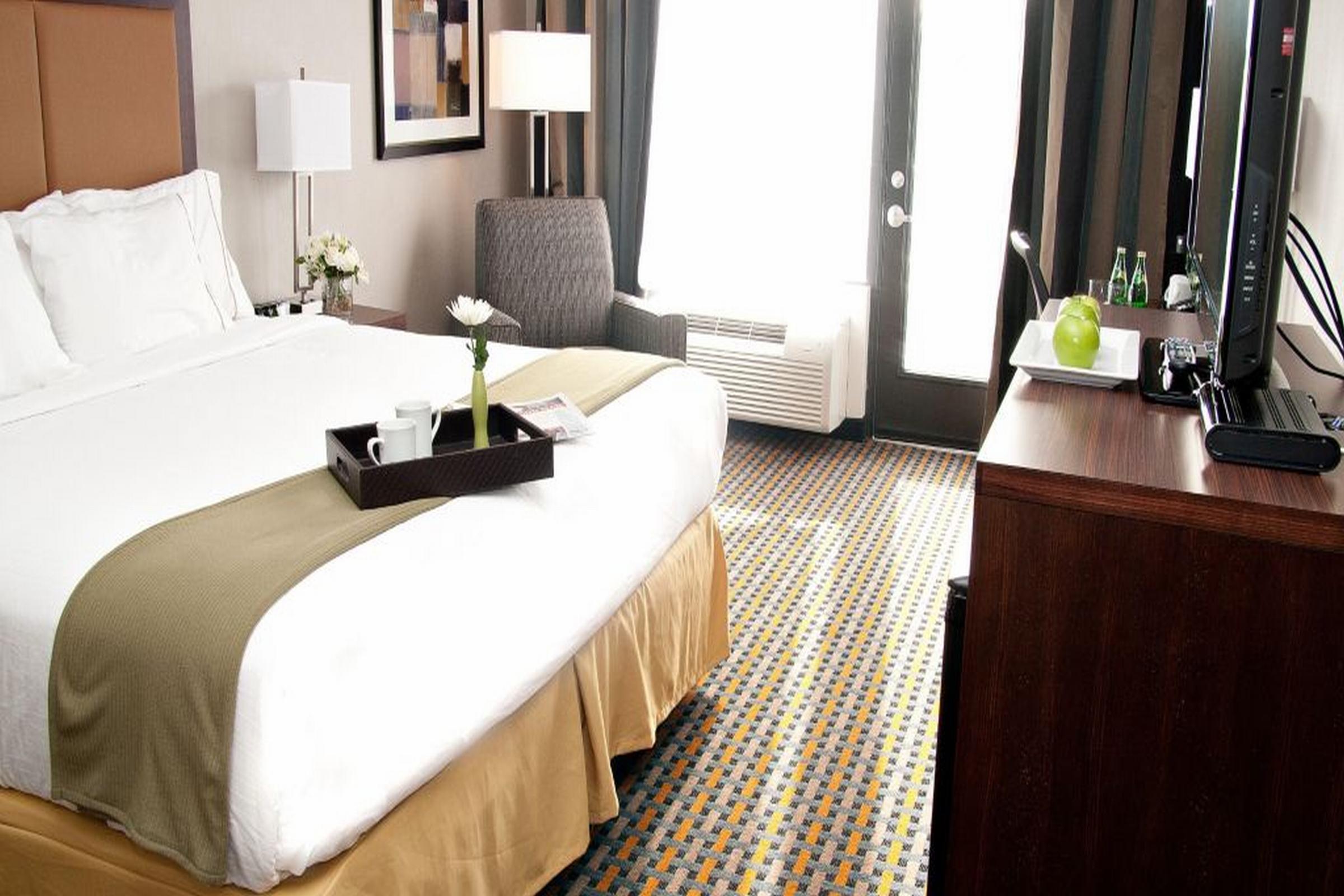 Holiday Inn Express Pembroke By Ihg Dış mekan fotoğraf