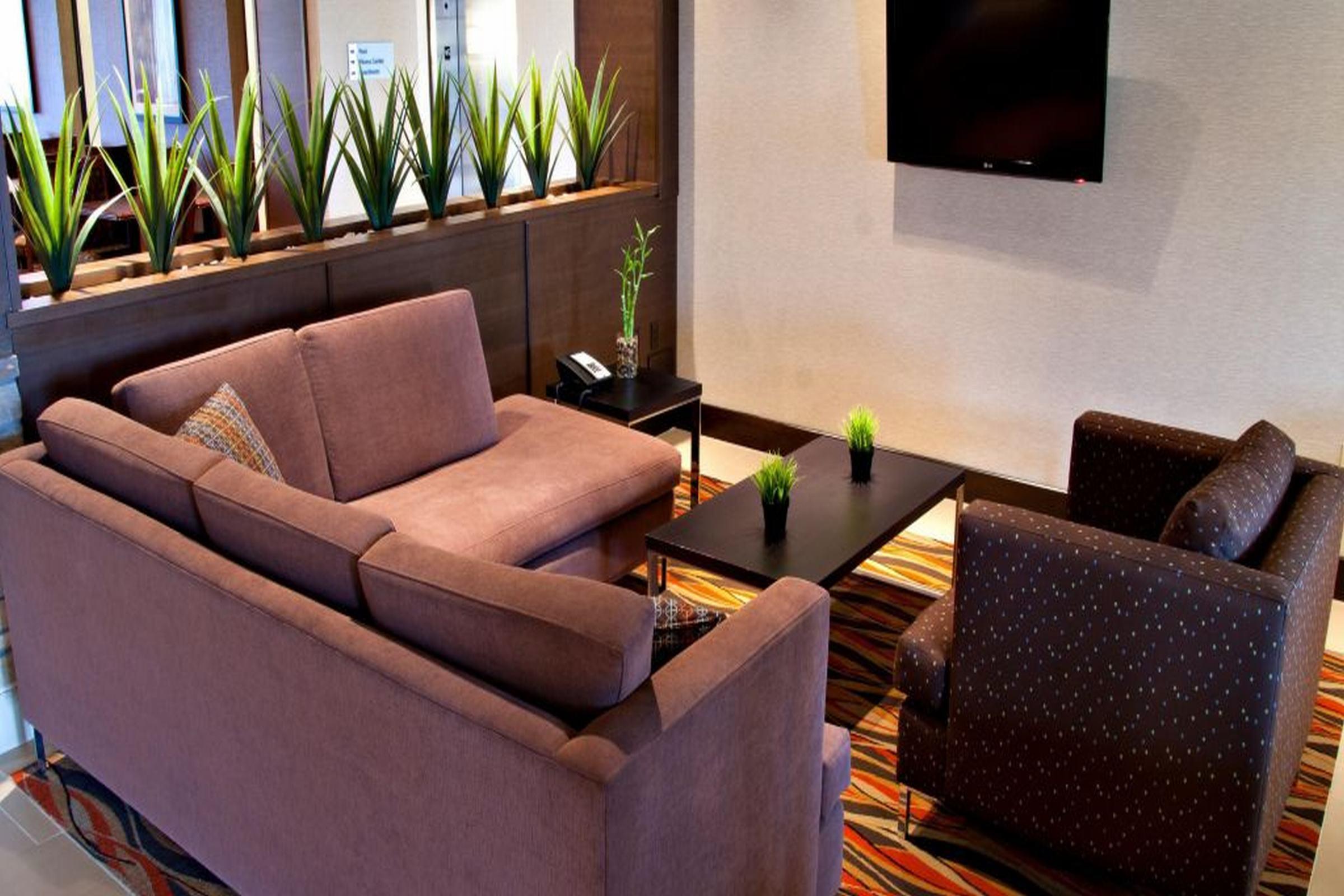 Holiday Inn Express Pembroke By Ihg Dış mekan fotoğraf
