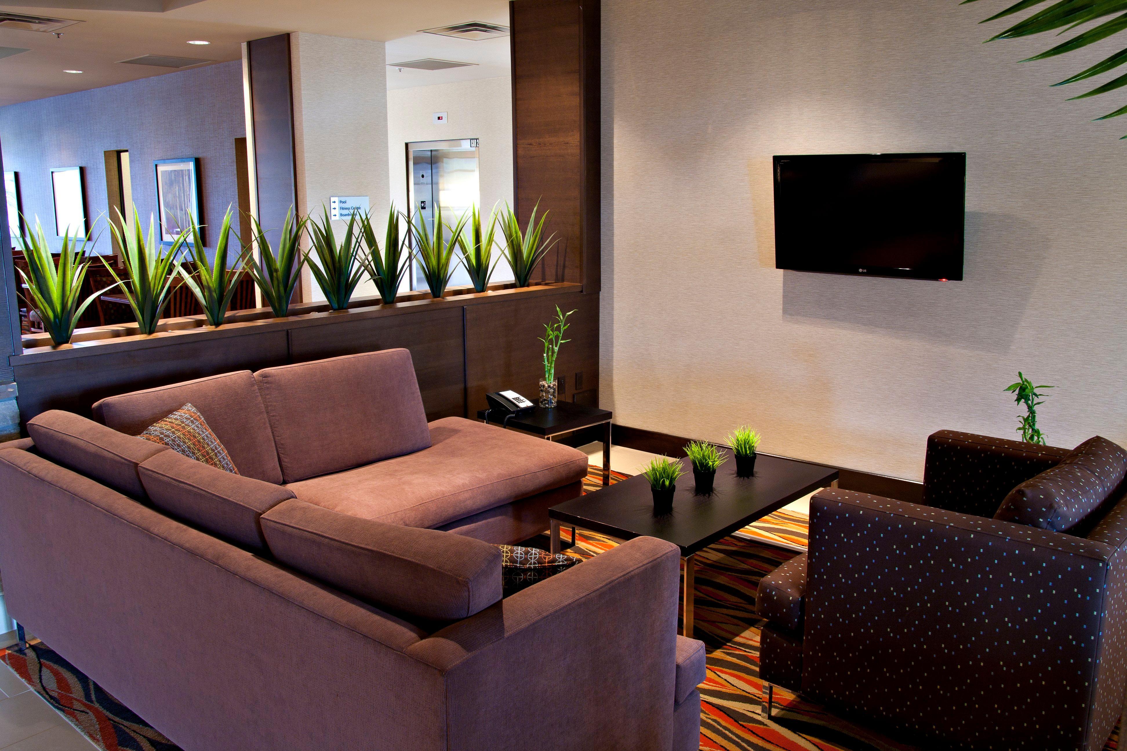 Holiday Inn Express Pembroke By Ihg Dış mekan fotoğraf
