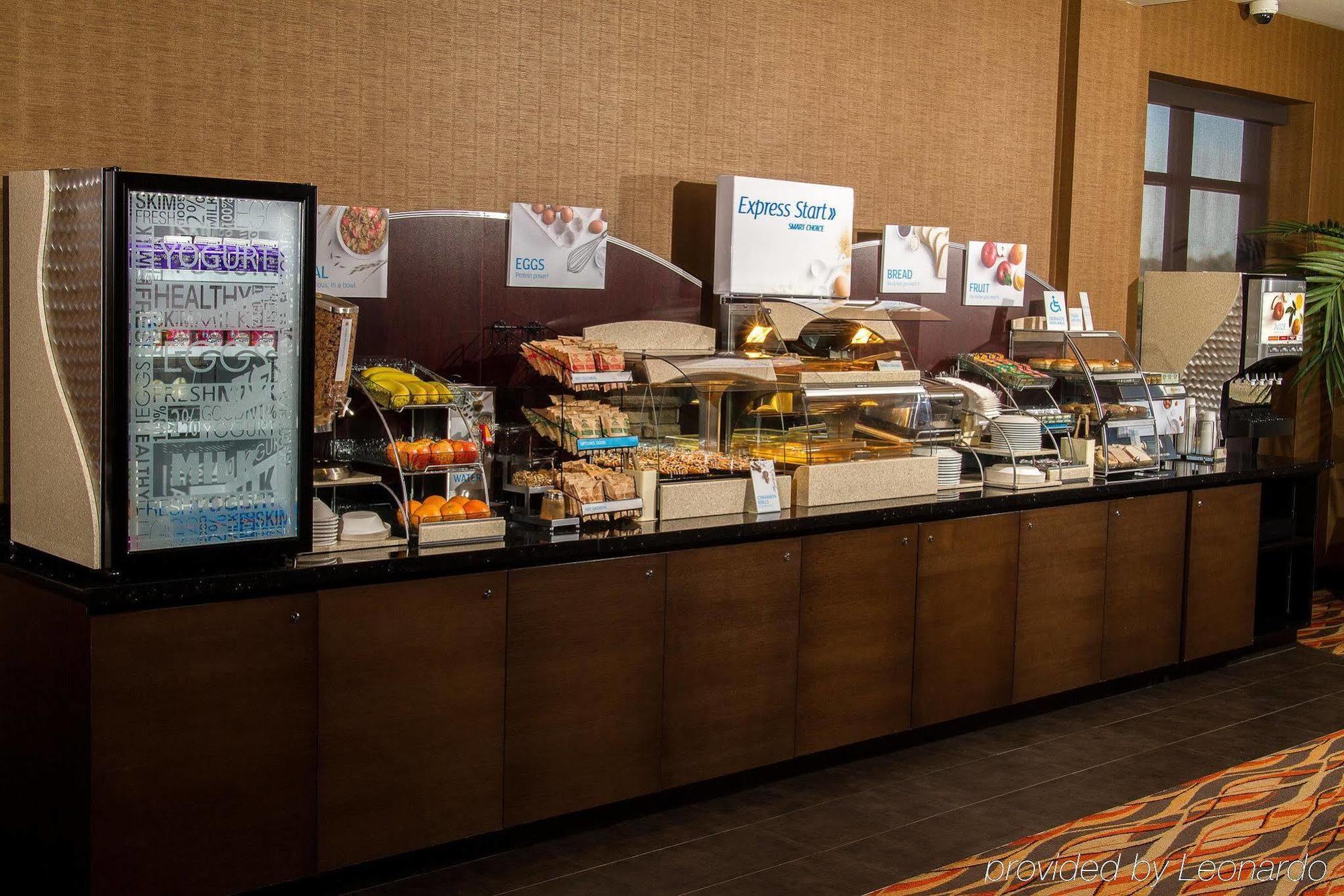 Holiday Inn Express Pembroke By Ihg Dış mekan fotoğraf